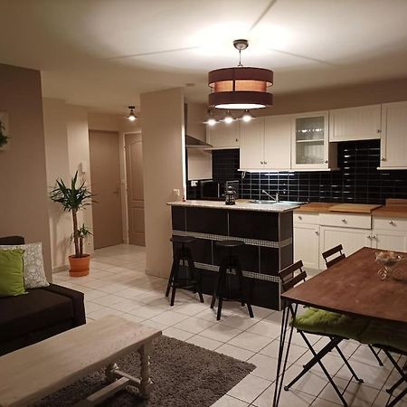 Ecully, Appartement Au Calme De 50M². Extérieur photo